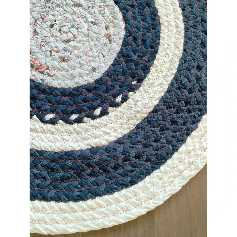 Bullseye Braided Rag Rug Round 36-inch Navy White Gray